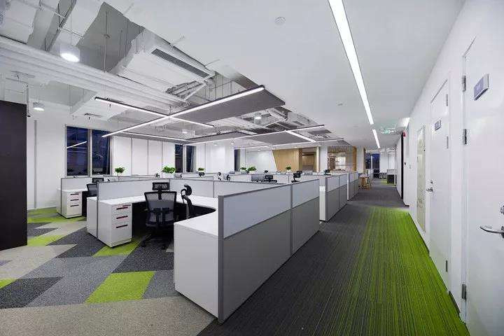 现代办公家具设计如何搭配空间